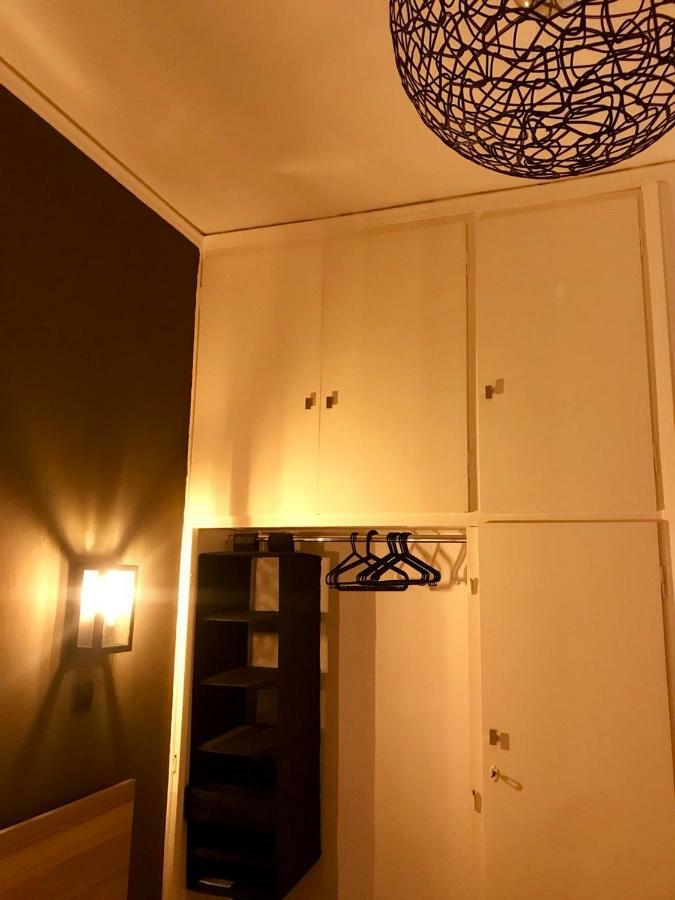 Renovated Minimal Apartment Next To Metro Athen Exterior foto